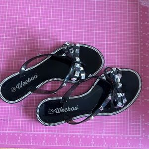 Weeboo -  NEW black studded jelly size 5